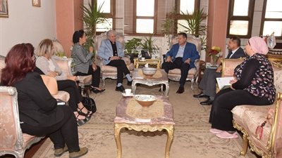   محافظة بنى سويف يبحث مع المايسترو سليم سحاب تحقيق نهضة فنية وثقافية بالمحافظة