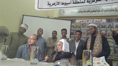 الشيخ «آف سلطان» حدوته مصرية.. رجل عاش 50 عاما في خدمة القرآن  