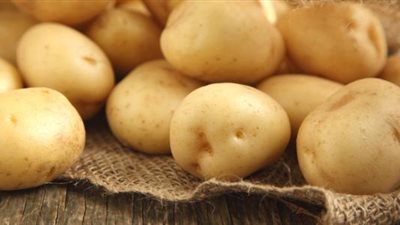 بالفيديو.. الحكومة تعلن عن موعد انخفاض أسعار البطاطس في السوق