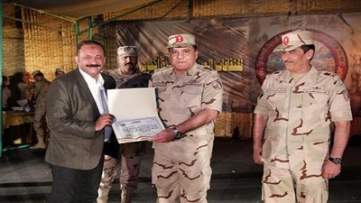 بعد تكريمه من القوات المسلحة.. عصام رشوان يفتش في دفاتر حرب 6 اكتوبر