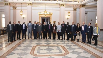 الخشت: جامعة القاهرة لديها كوادر بحثية وعلماء متميزين في علوم الفضاء والاستشعار عن بُعد وعلاقاتنا بإفريقيا متميزة