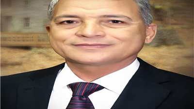 ردود أفعال نارية من المعلمين على محافظ المنوفية بشأن مظهركم ما ينفعش تكونوا مدرسين.. مطالبات بصرف بدل لبس للمعلم.. بدله كاملة للرجال.. وتيير للمعلمات مع شنطة مرموقة.. وحسبنا الله ونعم الوكيل