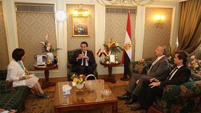 وزير التعليم العالى يستقبل سفير المجر لبحث التعاون المشترك بين البلدين