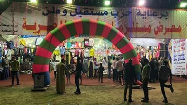 اثناء افتتاح المعرض