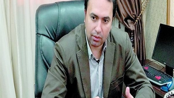 د محمد عمر نائب وزير