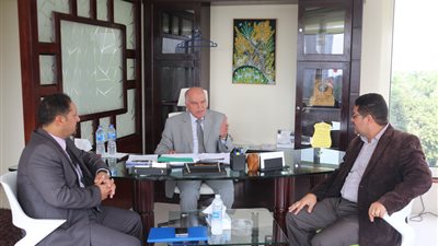 عاجل.. الزناتى يوقع اتفاقية مع نقابة معلمى ليبيا لزيادة دخل المعلمين