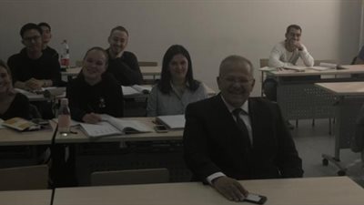 الخشت يلتقى الطلاب الأجانب بكلية العلوم الإنسانية بجامعة شنغهاي ويبحث التعاون مع مؤسسة الخانبان الصينية 