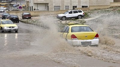 ارتقاع عدد ضحايا السيول فى الأردن لـ 11.. واجلاء 3700 سائح