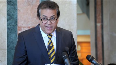 وزير التعليم العالي يعلن بدء تنفيذ تكليفات السيسي في 8 جامعات علي مستوي الجمهورية