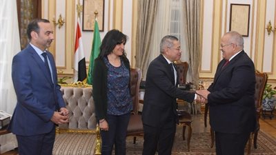 الخشت يلتقي سفير بنما لبحث أوجه التعاون مع جامعات بنما 