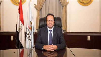 محمد عمر يكشف عن تكليفات الدولة بشأن المعلم