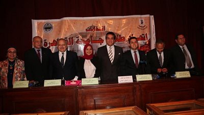 وزير التعليم العالي يشهد تنصيب رئيس ونائب رئيس اتحاد الجامعات بجامعتي القاهرة وعين شمس