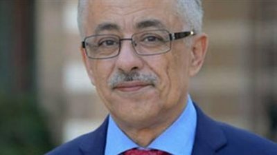  شوقى يفتتح المدرسة الرسمية الدولية بالعبور 