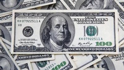 الحكومة توضح فرض رسوم جديدة على الدولار