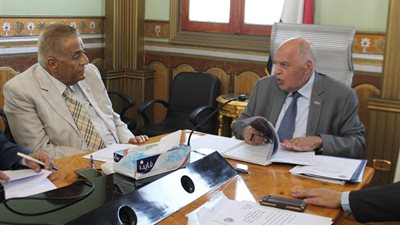 خلف الزناتى: غرف عمليات لمتابعة مشكلات المعلمين على مستوى الجمهورية