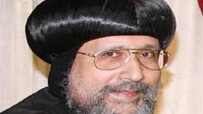 الأنبا إرميا يكرم مجموعة من رواد العمل الوطني والاجتماعي في احتفالية 