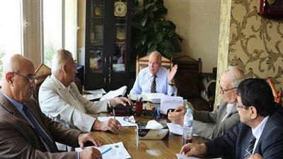 النقابة:  إنهاء أزمة أساسي راتب المعلم.. و تحسين جدول أجور المعلمين