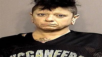 بعدما طاردته عارية في الشارع.. السجن لسيدة تحرشت برجل