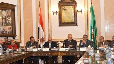 الخشت: تغيير طرق التفكير ينعكس على عمليات الاقتصاد وتطويره .. والإنسان يصنع مستقبله