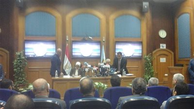 التعليم تحيل المعلمين المتخلفين عن حضور تدريبات معلمى اللغة الإنجليزية والرياضيات والعلوم للتحقيق