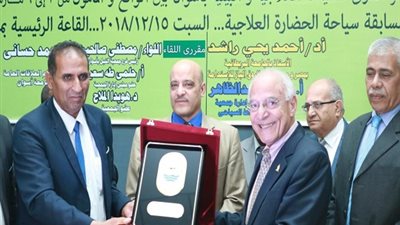 العالم المصري فاروق الباز يشيد بالصرح العلمي لجامعة أسوان