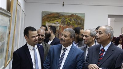 افتتاح صالون الجنوب الدولي السادس بكلية الفنون الجميلة بالاقصر