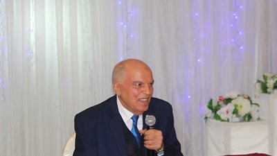 نقيب المعلمين يطالب بتوفير فرص تعليمية متكافئة