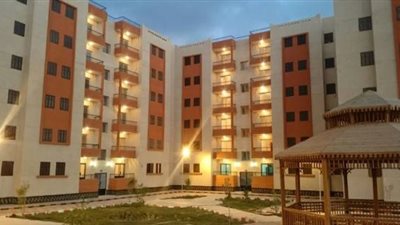  الإسكان : تنفيذ سوق تجارية وحضانة وملعب ثلاثي بمنطقة عمارات 