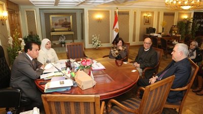  وزير التعليم العالى يستقبل رئيس جامعة كينت الأمريكية لدراسة إمكانية إنشاء فرع للجامعة بمصر