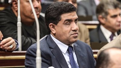 برلمانى يطالب التعليم بوضع خطة استراتيجية لطباعة كتب المكفوفين