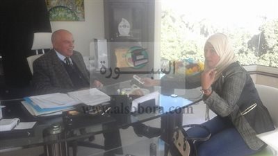 للمرة الأولي.. نقيب المعلمين يكشف لـ