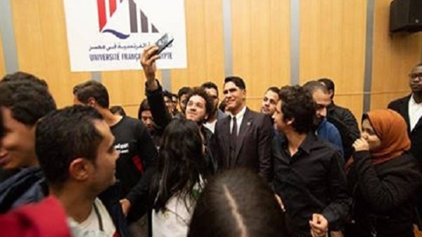 احمد ابوهشيمة مع