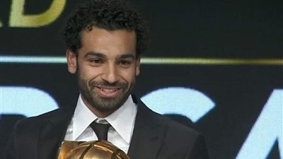 ردود افعال الجماهير بشأن فوز صلاح بافضل لاعب افريقى تشعل السوشيال ميديا