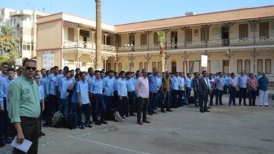 النيابة تأمر بحبس طالب 4 ايام صفع مديرة مدرسة على وجهها 