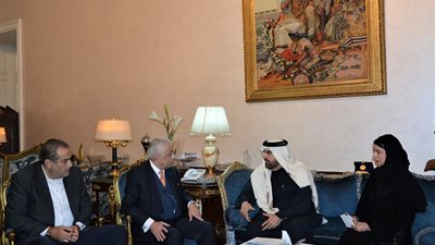 تعاون بين مصر والإمارات فى تدريب المعلمين وبنك المعرفة