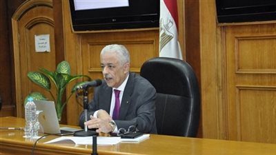 وزير التعليم يعلن ملامح الأنشطة والمناهج للترم الثاني وموعد توزيع التابلت