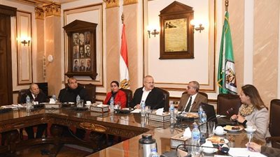 الخشت: تنفيذ استخدام الشهادات المؤمنة بمركز اللغات الأجنبية بجامعة القاهرة وتصحيح الإمتحانات الكترونياً