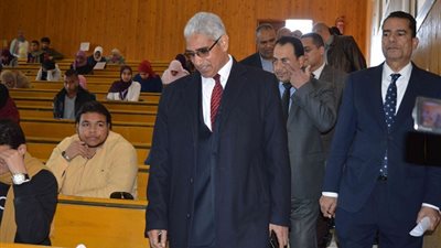 35 حالة غش بامتحانات الفصل الدراسى الأول بجامعة جنوب الوادي