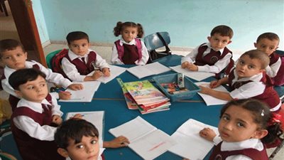 أولياء أمور تلاميذ الحضانة وأولى ابتدائى: استمرار الدراسة حتى 30 مايو.. يهدر حقوق الطفولة.. عبء نفسى ومادى.. ضياع متعة الإجازة.. تحريض على كراهية المدارس