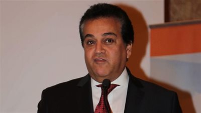 وزير التعليم العالى يصدر قرارا وزاريا بتشكيل اللجنة العليا للأنشطة الطلابية بالجامعات والمعاهد للعام الجامعى 2018/2019