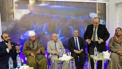 تكريم 102 معلم بالتربية والتعليم والأزهر.. و4 رحلات عمرة و48 رحلة لشرم الشيخ