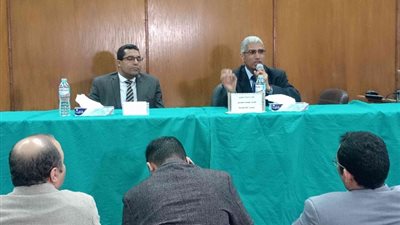 كلية طب الفم والأسنان بجنوب الوادى تحتفل باليوم العلمى الثانى