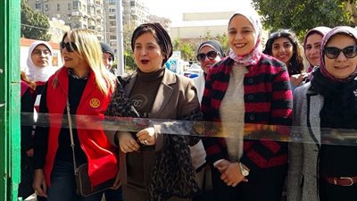  بالصور.. معرض الملابس الخيرى الخامس بكلية البنات جامعة عين شمس