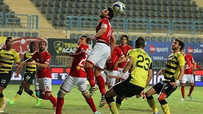 3 قنوات تنقل مباراة الأهلى ووادى دجلة الليلة