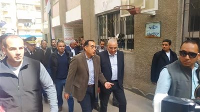 مدبولى يشيد بتطبيق معايير المنظومة الجديدة فى التعليم لطلاب الصف الأول الابتدائي 