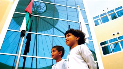 عاجل| مدرسة الإمارات الوطنية تعلن عن وظائف جديدة للمعلمين والمعلمات.. ننشر نص الإعلان