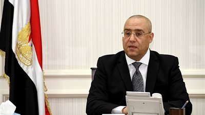  وزير الإسكان يكلف مركز بحوث البناء بالتأكد من السلامة الإنشائية لمحطة رمسيس