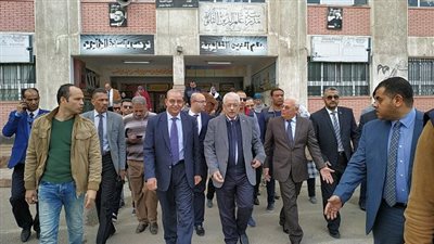 طارق شوقى يكشف خطة زيادة رواتب المعلمين كحد أدنى 10 آلاف جنيه