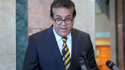 عاجل| رفع حافز الإشراف والتحكيم على الرسائل العلمية 100 % لأعضاء هيئة التدريس 