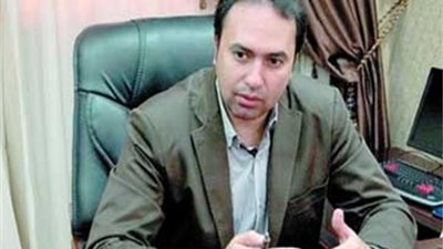 محمد عمر يدلى بتصريحات نارية بشأن مسابقة العقود المؤقتة للمعلمين.. معظم المتقدمين رسبوا الكترونيا